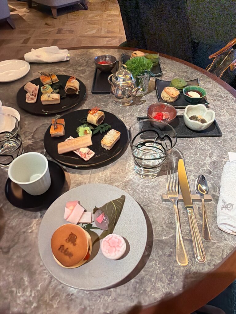 アフタヌーンティー全体画像